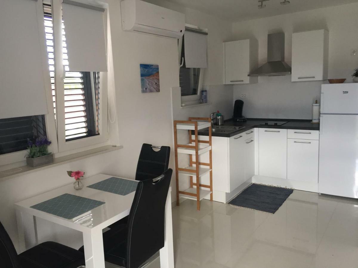 Breitling Apartments With Pool Biograd Na Moru Exterior foto